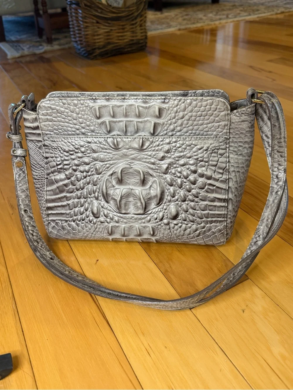 Brahmin Melbourne Gray Croc Embossed Leather Shoulder Bag Purse Gold Hardware